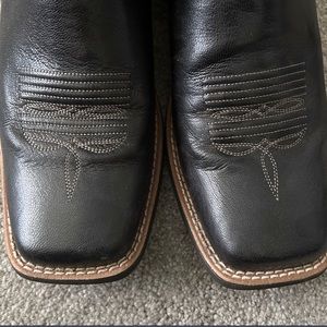 Ariat cowgirl boots | size 9.5 | Black/Pink | Women |